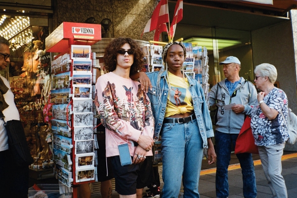 Les Nouveaux Riches Editorial with Manner